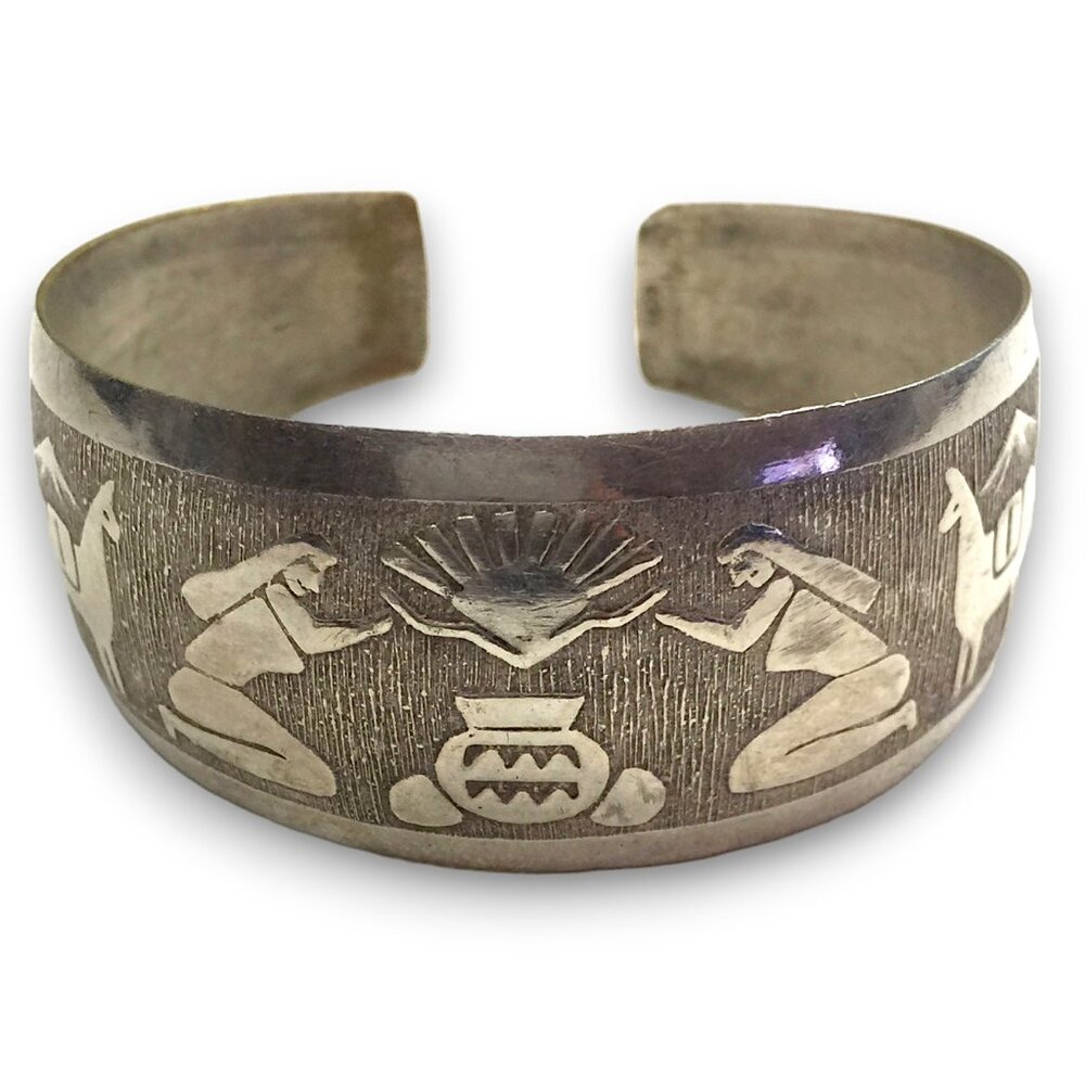 Vintage Sterling silver Storyteller Peruvian Etched Scene Cuff Bangle Bracelet